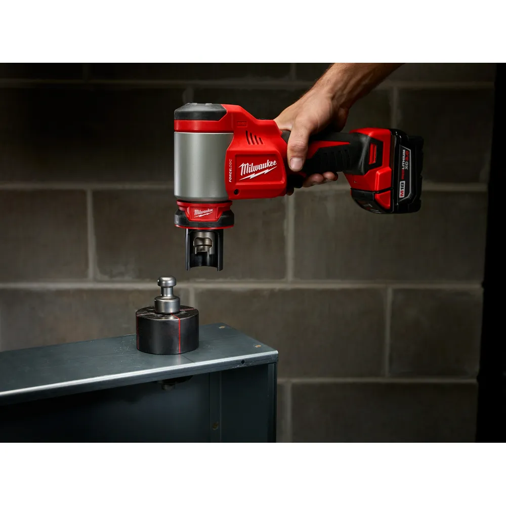 Milwaukee M18 Force Logic 10-Ton Knockout Tool 1/2" - 4" Kit